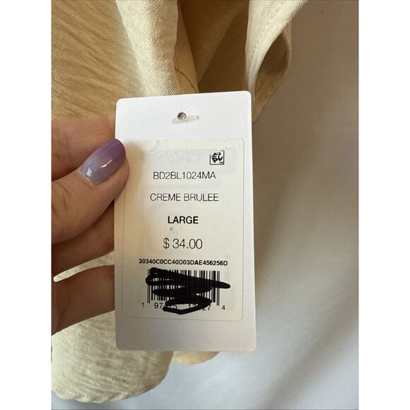 89th & Madison NWT Women's L Chic Cream Button Front Flutter Sleeve Hi Lo Blouse - Picture 6 of 10